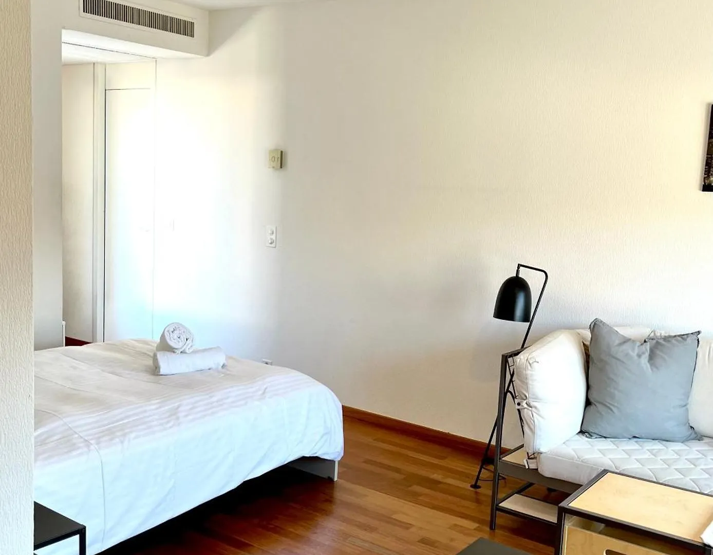 City Center Cosy Studio With Terrace Apartment Geneva 0*,  Switzerland